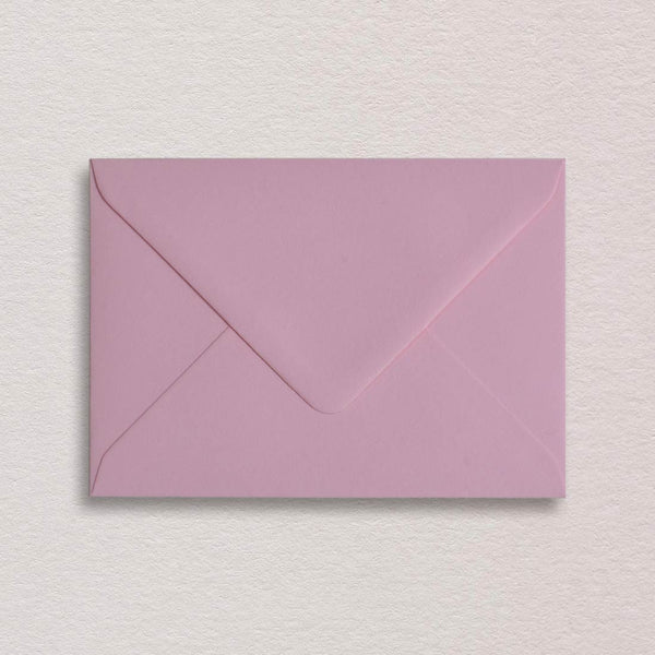 A soft and gentle pastel shade, our candy pink C6 envelopes are sold in packs of 25