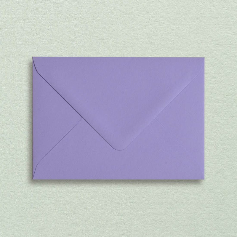 A beautiful purple shade, these Lavender C6 Envelopes come with Diamond Flaps
