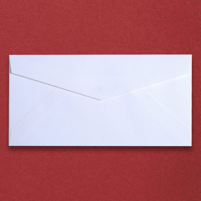 the pristine white dl envelopes are a substantial 135gsm with a diamond flap and are sold in a branded Pemberly Fox box.